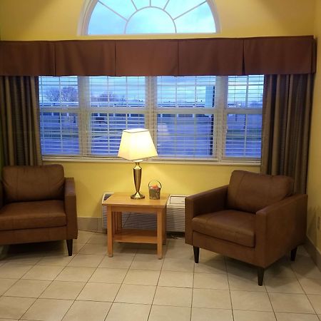 Microtel Inn & Suites By Wyndham Delphos Exterior foto